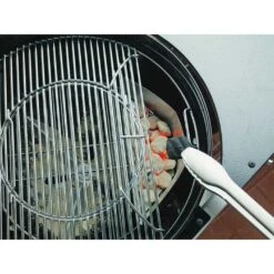 Barbecue Charbon Performer Premium 57 Cm GBS - Weber 14 Barbecue Charbon Performer Premium 57 Cm GBS - Weber -Cuisine Grill Magasin barbecue weber performer premium 57cm gbs 0077924129575 4