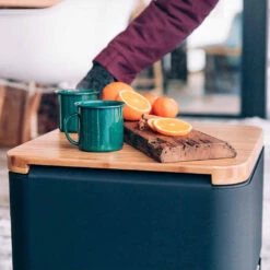 Tablette Pour Brasero Cube En Bambou - Höfats -Cuisine Grill Magasin tablette bambou cube hofats 4260447330146 4